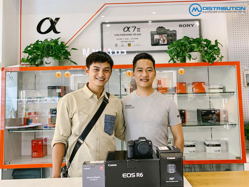 tan-huong-dich-vu-va-san-pham-may-anh-chat-luong-tai-dslr-da-nang-3-cmcdistribution